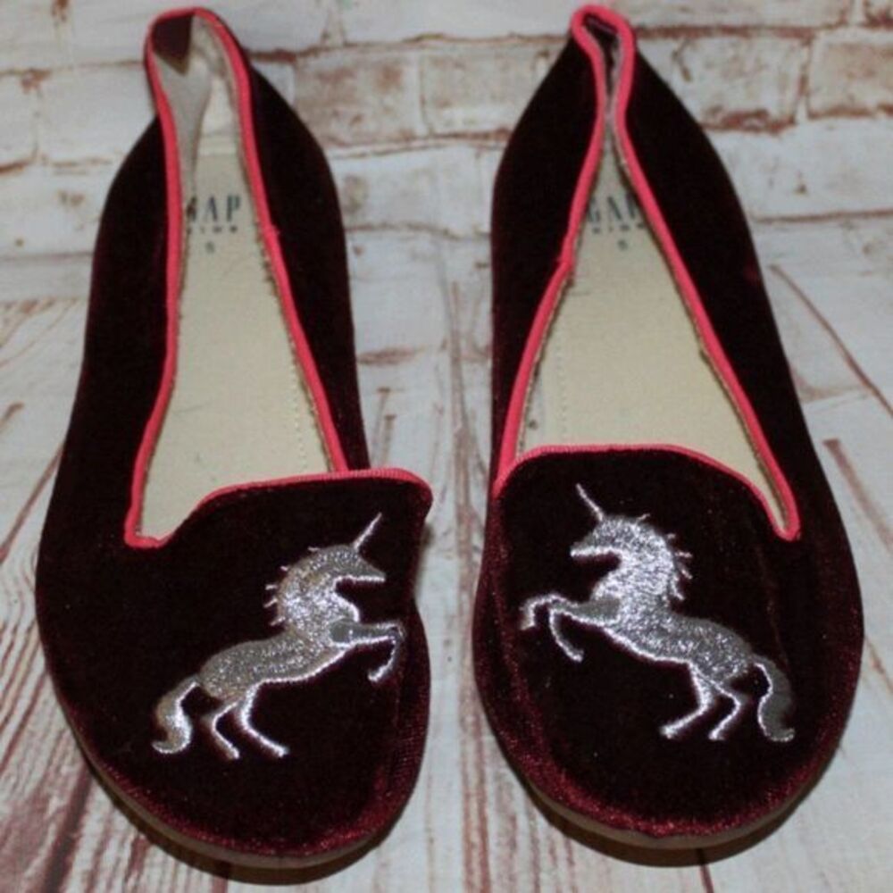 Gap Kids Red Velvet Unicorn Flats Size 5